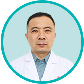 李亮